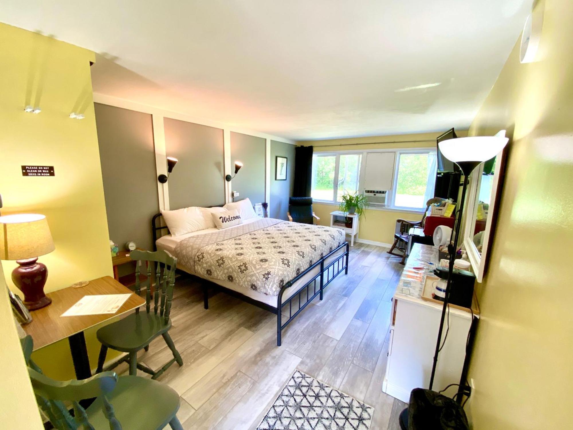 Snowdon Chalet Motel Londonderry Eksteriør bilde