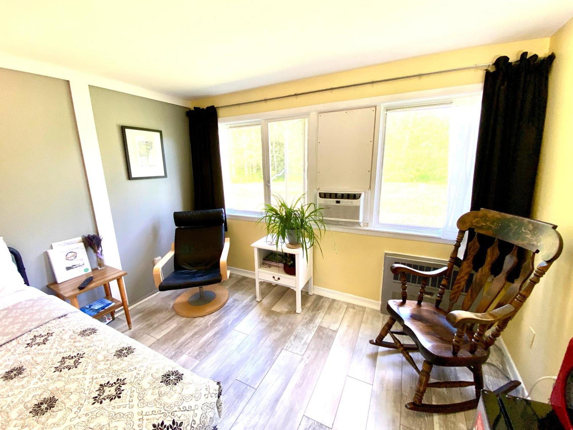 Snowdon Chalet Motel Londonderry Eksteriør bilde